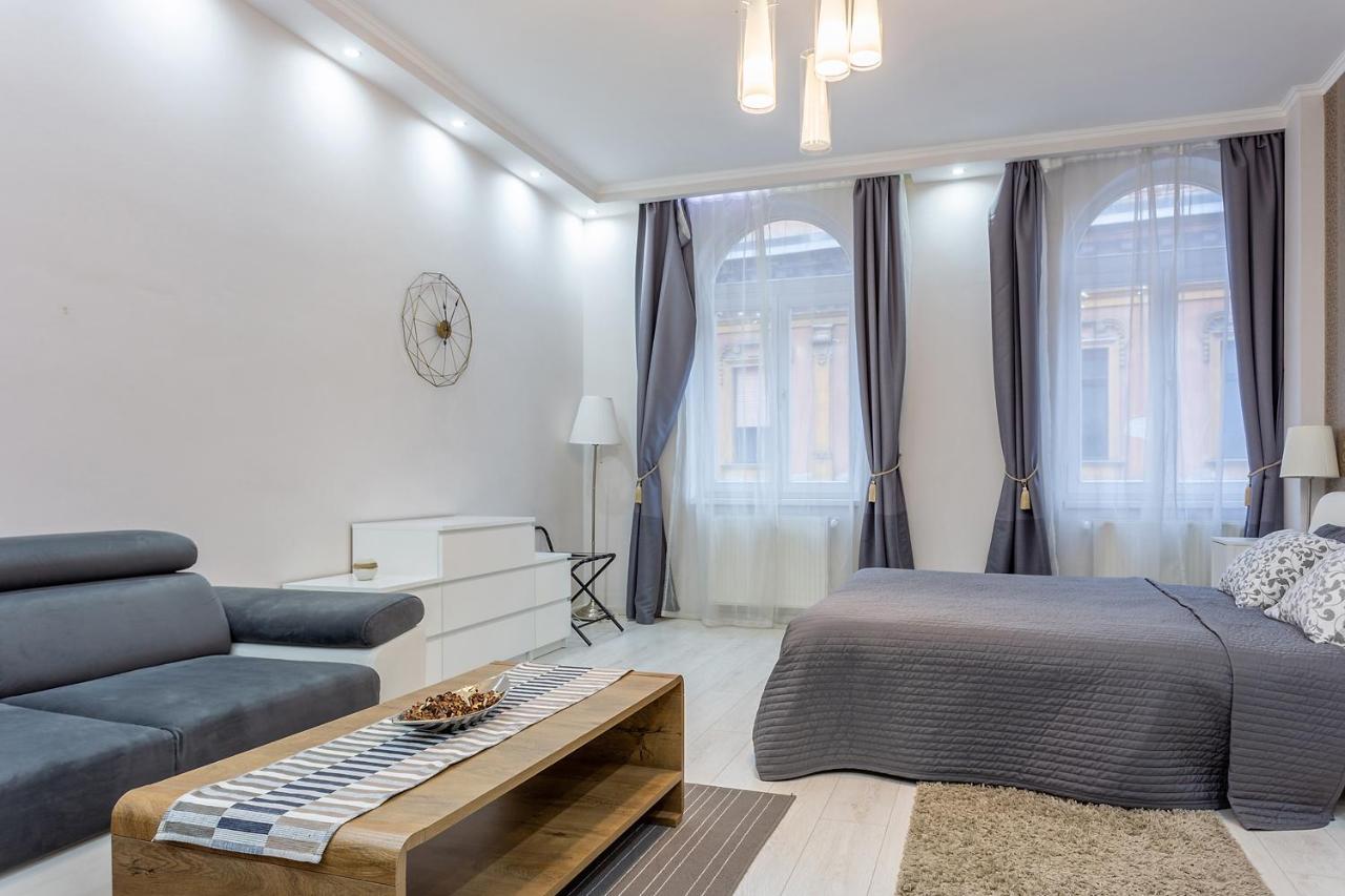 Goldcentral Apartment Grand Boulevard Budapeste Exterior foto